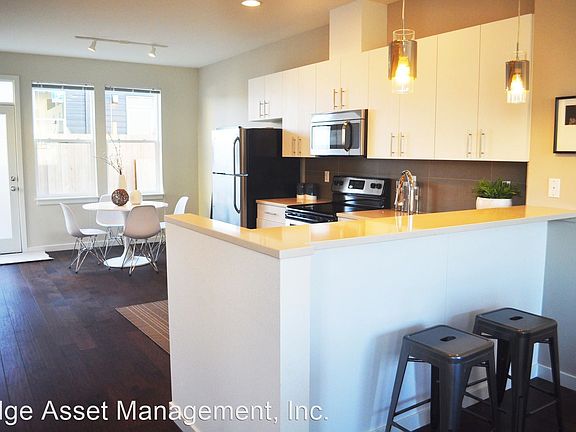 5th image of 4936 N Gantenbein Ave #7068670