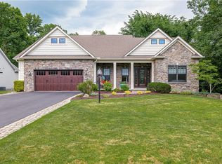 23 Timber Glen Trl, Penfield, NY 14526