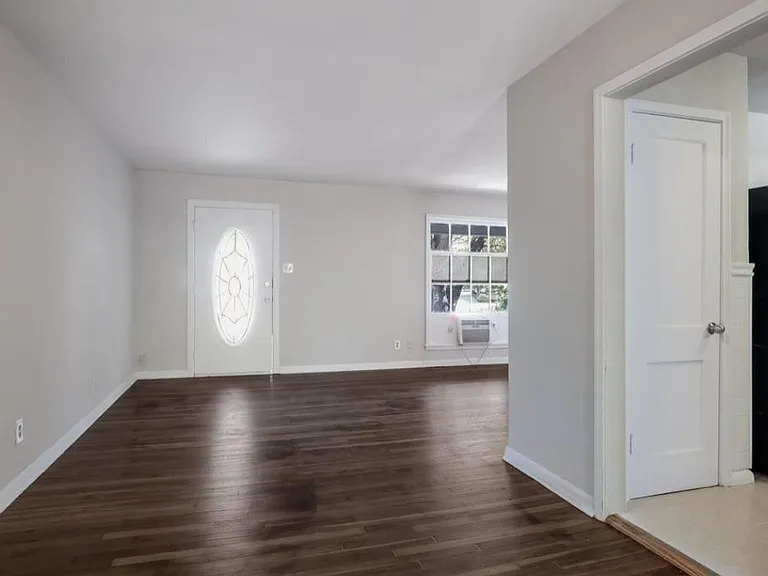 306 Sumner Dr — Photo 10