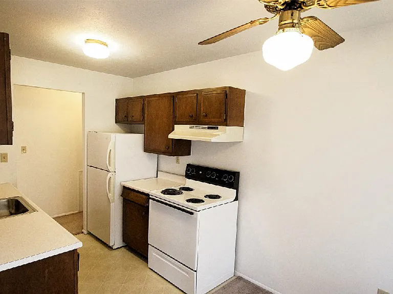 Westwood Apartments - SP Lafayette LLC — Photo 45