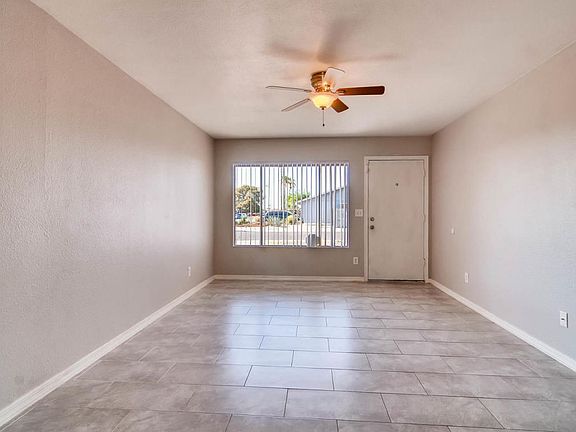 4521 E Fremont Phoenix AZ-large-004-3-Li