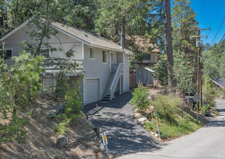 1st image of 32247 Fern Dr