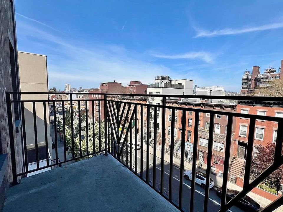 1st image of 952 Bedford Ave #5A