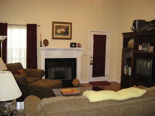 4th image of 16 Vinnings Ln