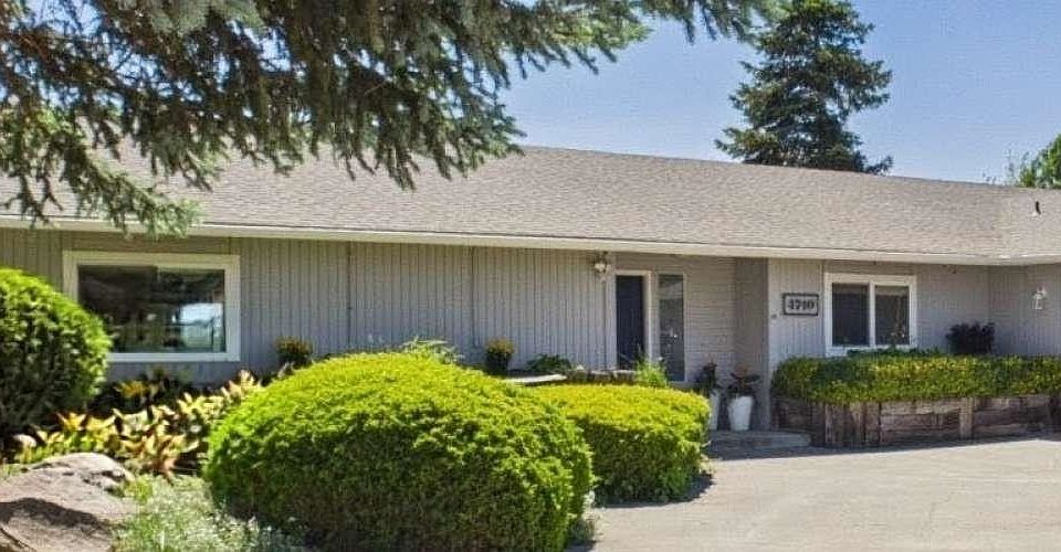 1st image of 4710 Desert Plateau Dr