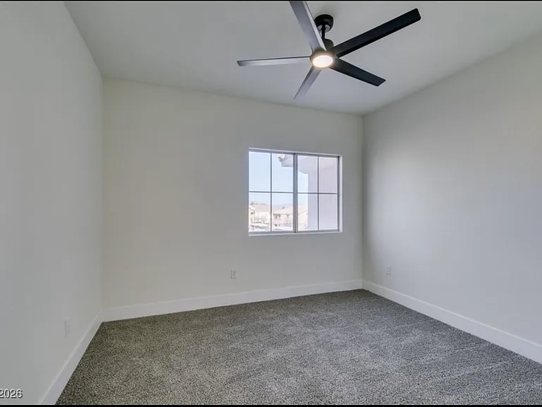 10525 Autumn Pine Ave #203 — Photo 15