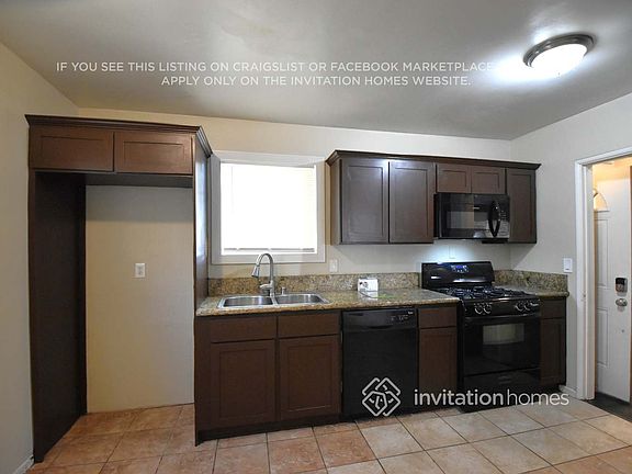 5th image of 14249 Hoyt St