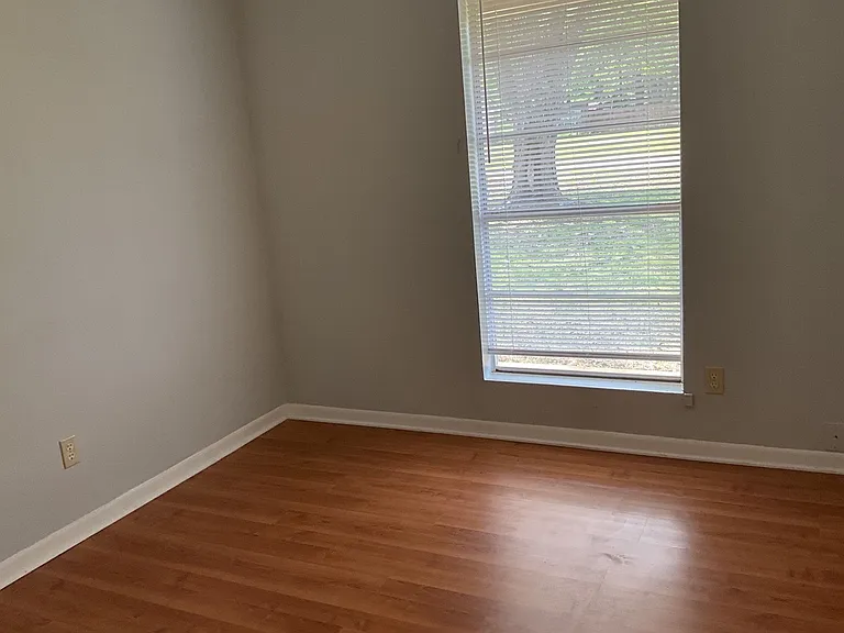 2 Ouida Cir — Photo 5