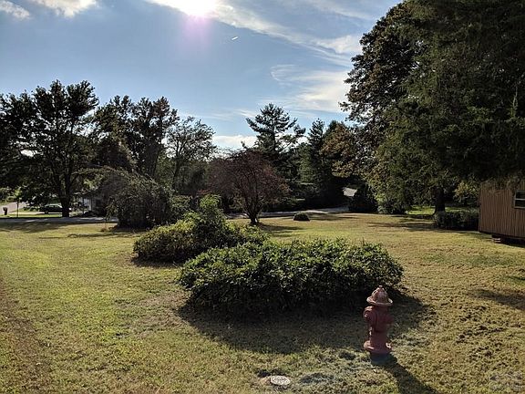 2nd image of 2041 Skyland Dr