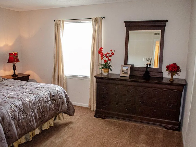 Vista Villa Apartment Homes — Photo 23
