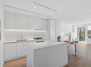 908 Quayside Dr #1901, New Westminster, BC V3M0L4