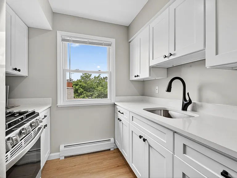 52 Naples Ave #5LL — Photo 3