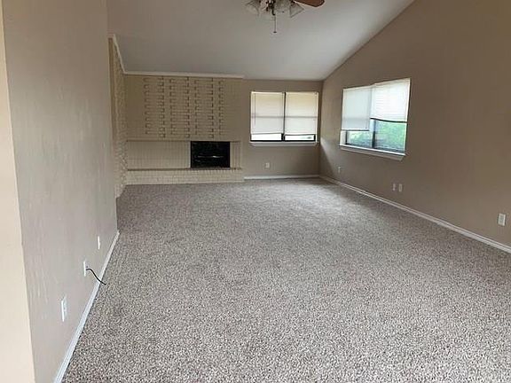 3rd image of 12132 Cromwell Dr