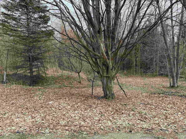 54 Adams School Road, Grand Isle, VT 05458