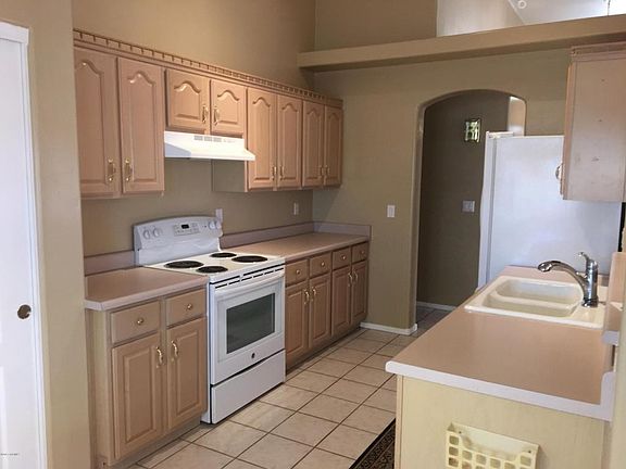4th image of 3641 W Sadler Pl