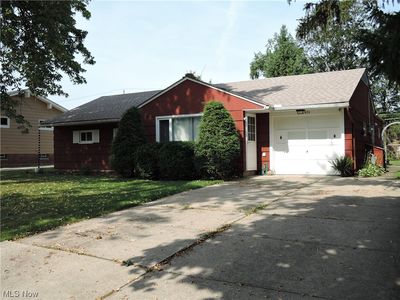 5874 Amrap Dr, Parma Heights, OH, 44130