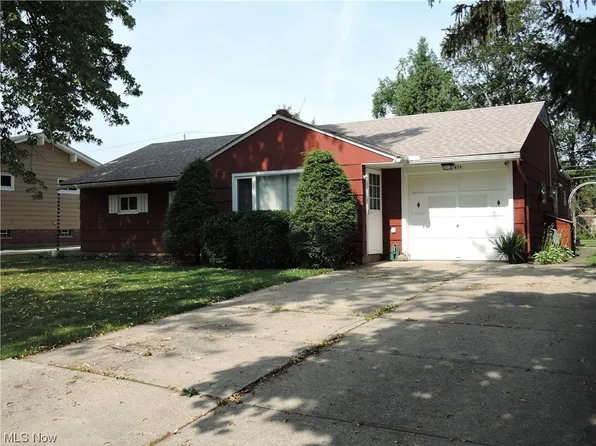 5874 Amrap Dr, Parma Heights, OH 44130