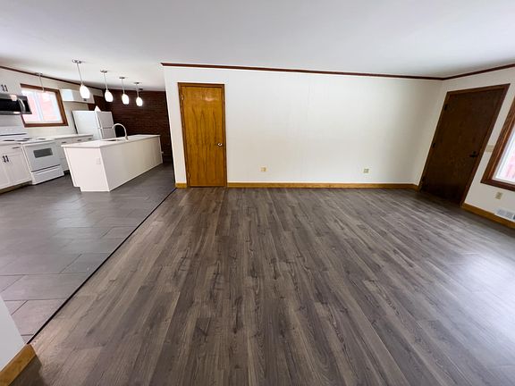 4th image of 4 Angel Ln