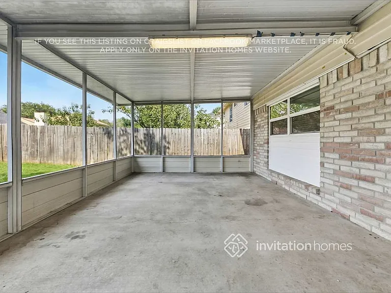 10514 Wayward Wind Ln — Photo 23