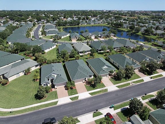 3rd image of 1370 Indian Oaks Dr