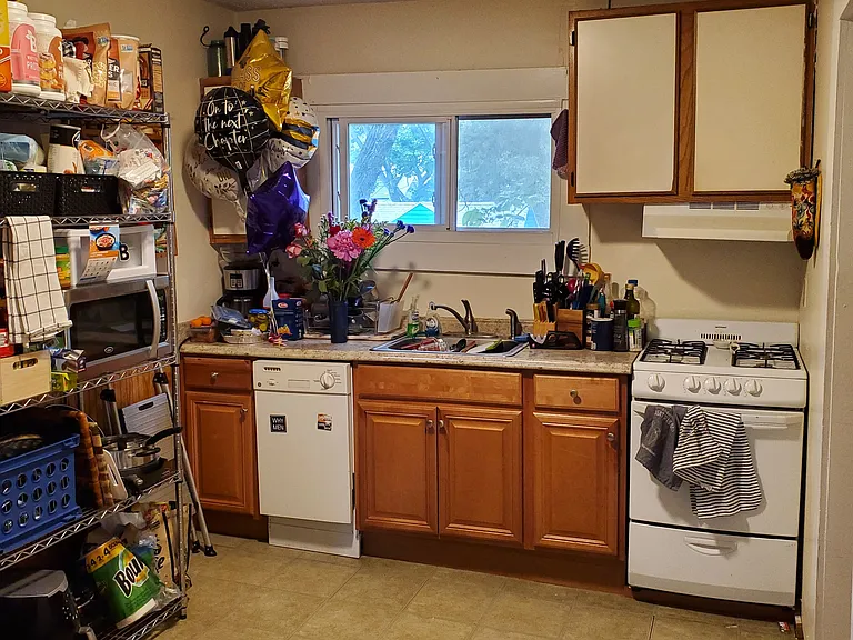 15 Bay St #2L — Photo 1