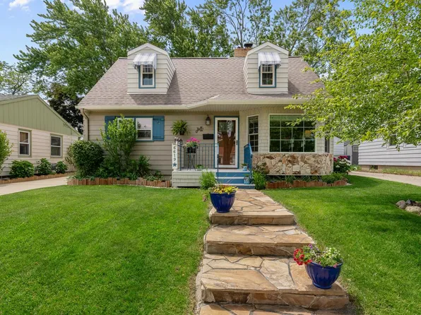 6619 West Fremont PLACE, Milwaukee, WI 53219