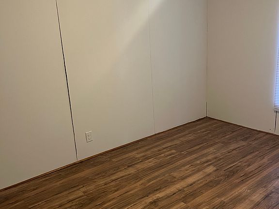 4th image of 861 Pint Cir