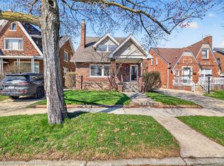 5019 Maple St, Dearborn, MI 48126