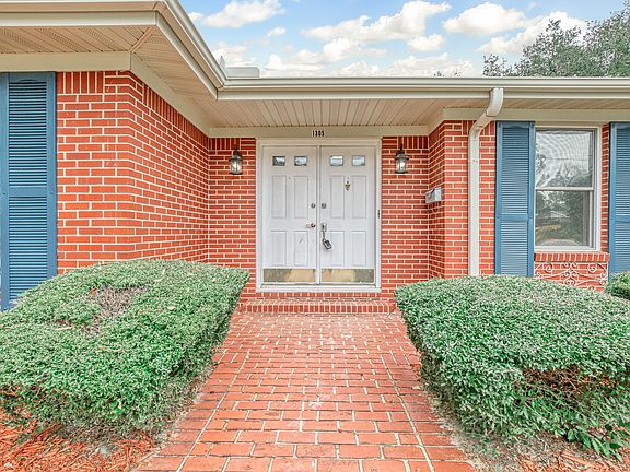 5th image of 1305 Timber Ln