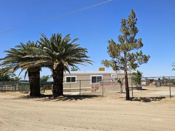 810 E Hillcrest Ave, Ridgecrest, CA 93555