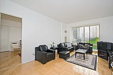 Rented by Sumitomo Real Estate Sales