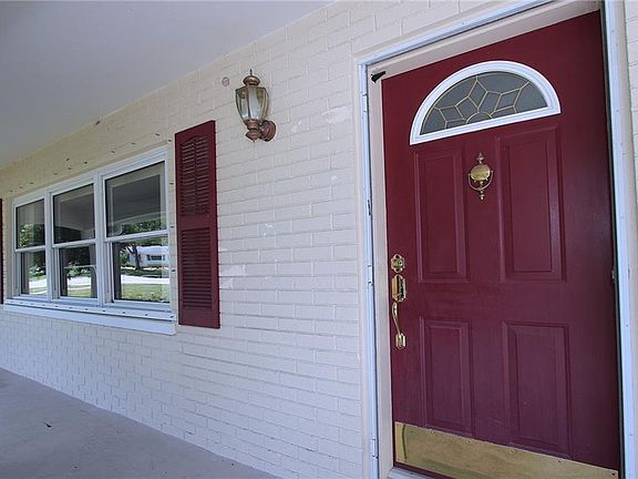 2nd image of 1473 Hunt Ln