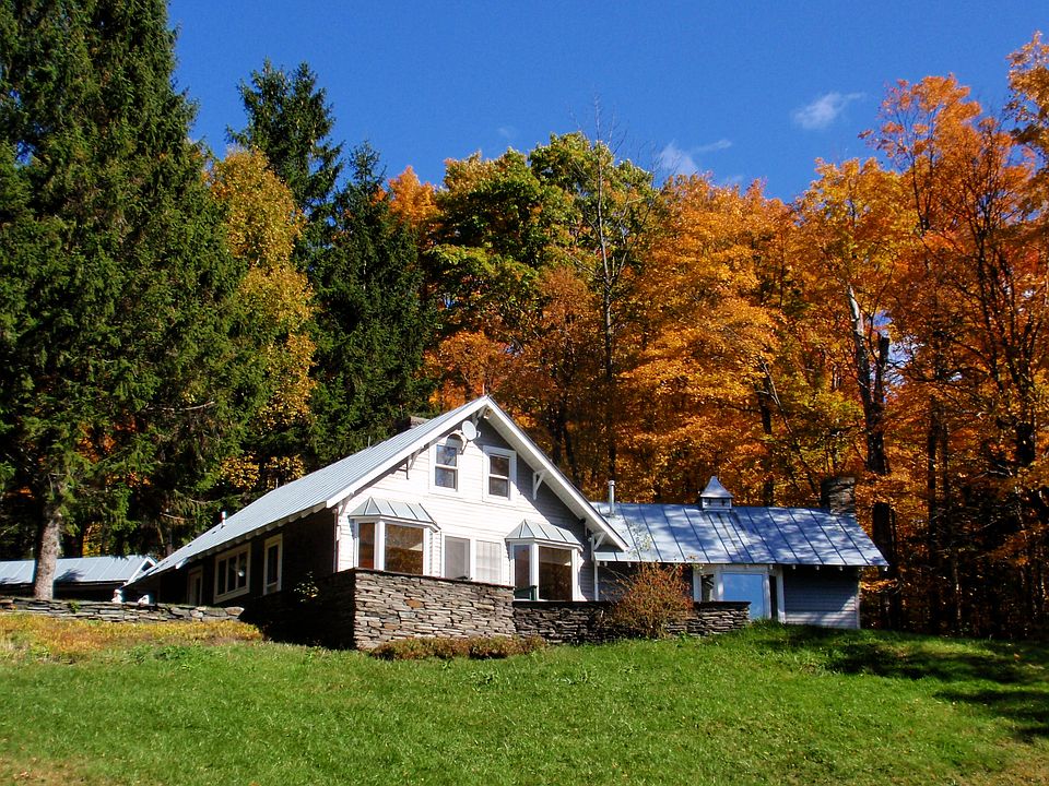 House - Fall View