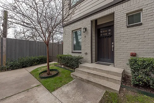 5924 Hudson St Photo 1