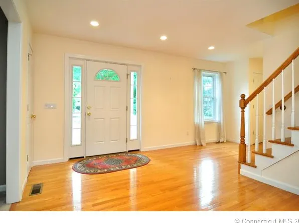 24 Partridge Rd, Warren, CT 06754