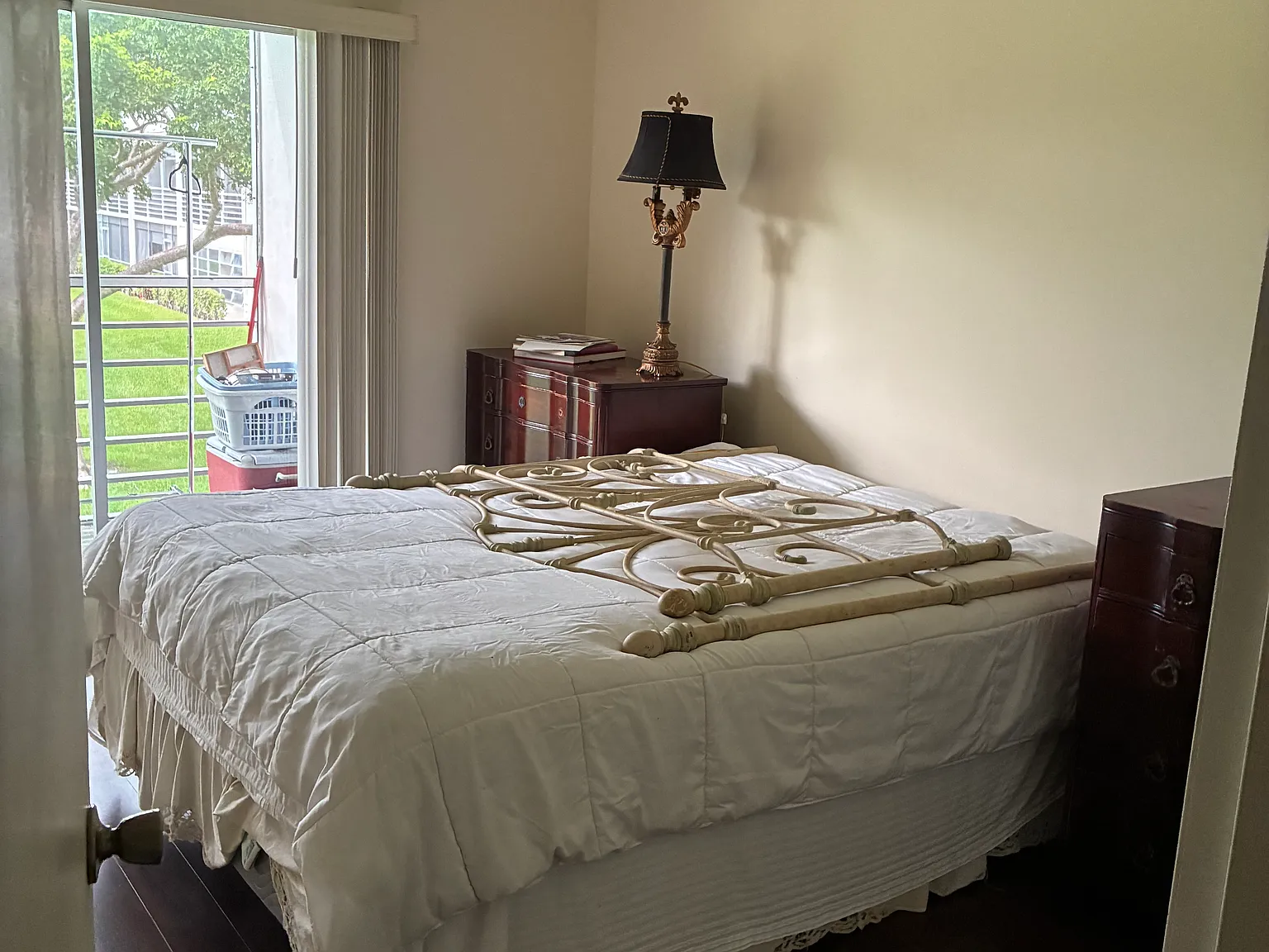 2 bed, 1.5 bath, 835 sqft, $1,550 — Photo 3