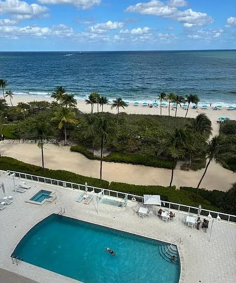 10185 Collins Ave #917 — Photo 20