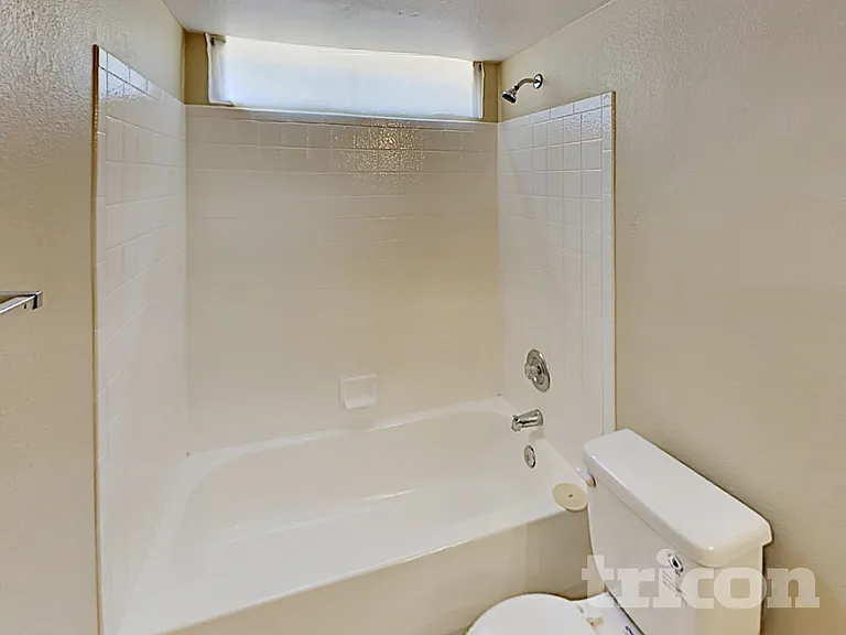 601 E Palomino Dr — Photo 15