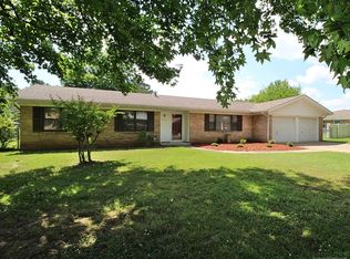 413 S Cherry St, Sallisaw, OK 74955