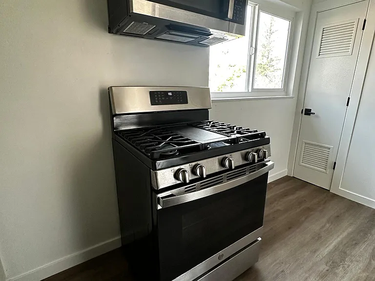 1616 Park Ave #14 — Photo 7