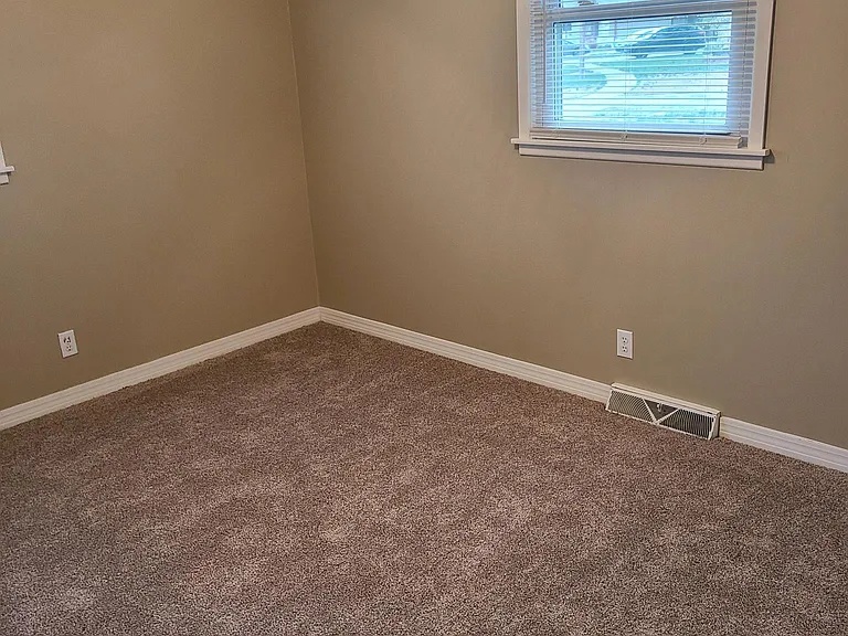 8033 E Dresden Ln — Photo 9