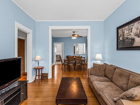 5th image of 4039 N Kildare Ave