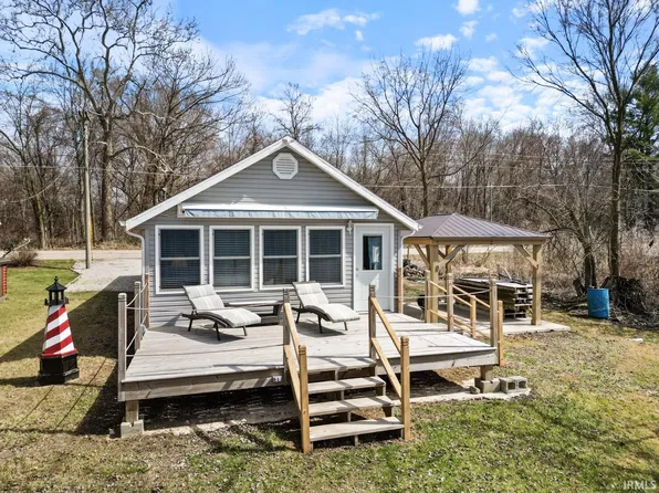 9469 S 750th Rd W, Claypool, IN 46510