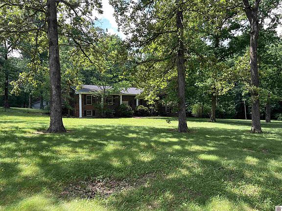 3rd image of 439 Outland School Rd