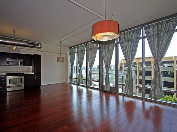 2nd image of 1100 S Hope St APT 504