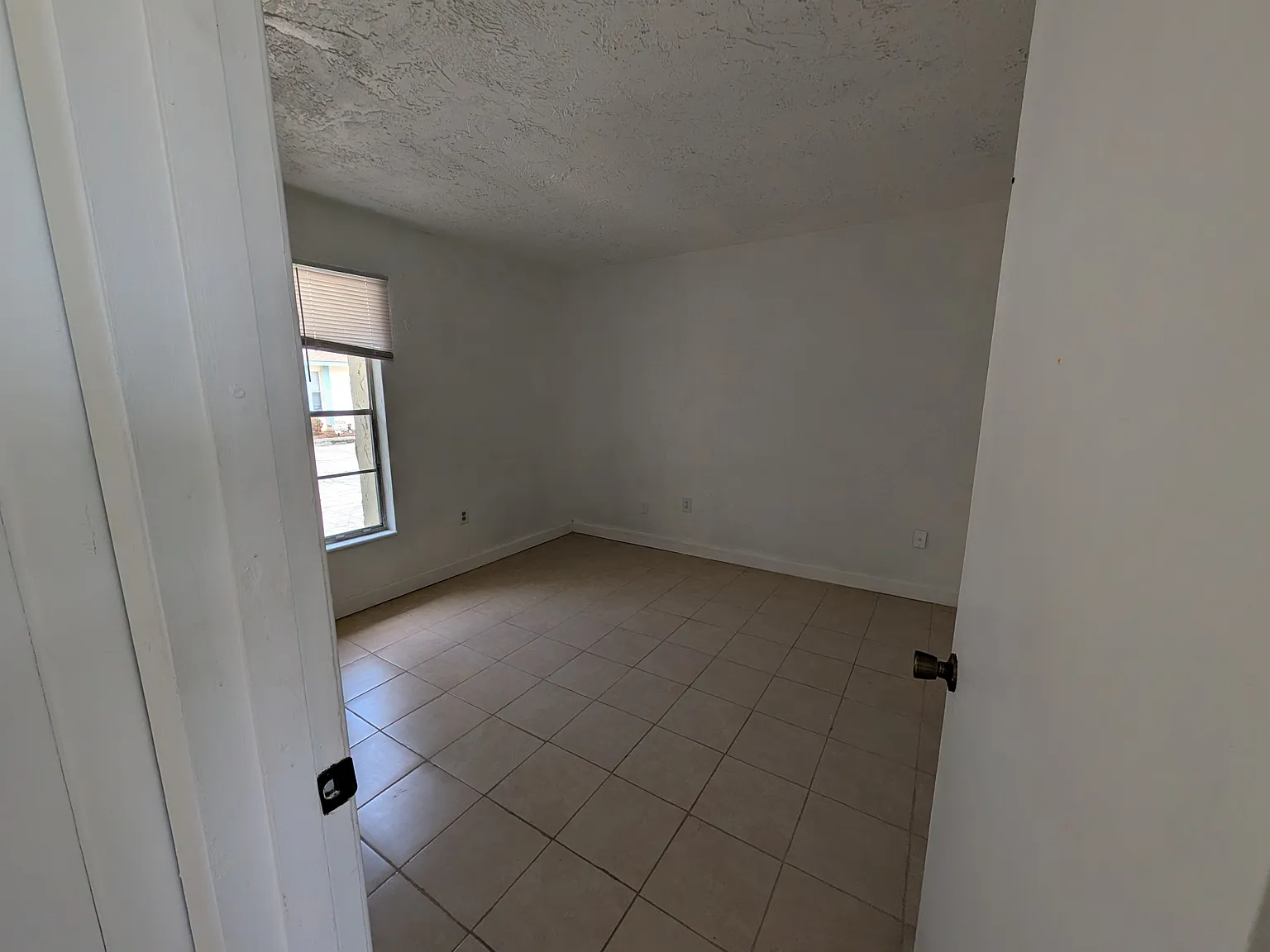 2 bed, $1,650 — Photo 2