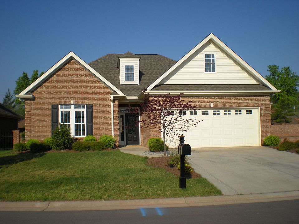 Brick courtyard home