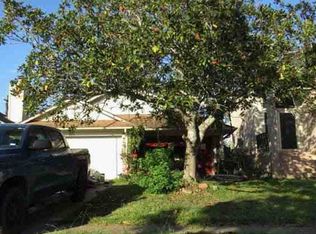 121 Coffee Ln, Lake Jackson, TX 77566