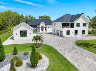 6677 Hunters Rd, Naples, FL 34109