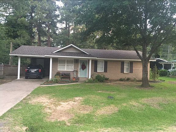 5th image of 406 Honeysuckle Dr